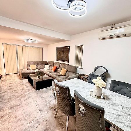 Deluxe Spacious King Size Room Hornchurch Exteriér fotografie