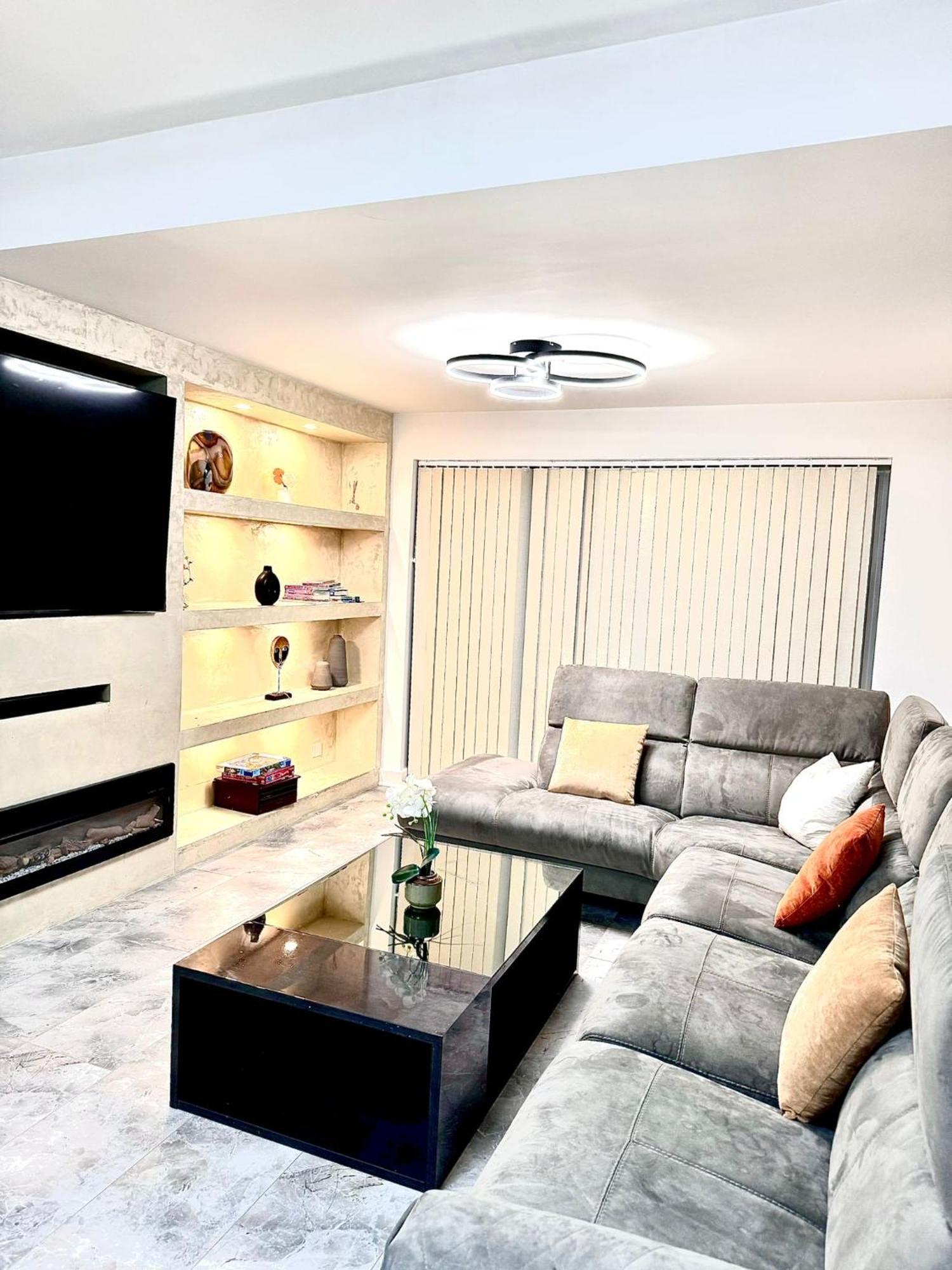 Deluxe Spacious King Size Room Hornchurch Exteriér fotografie